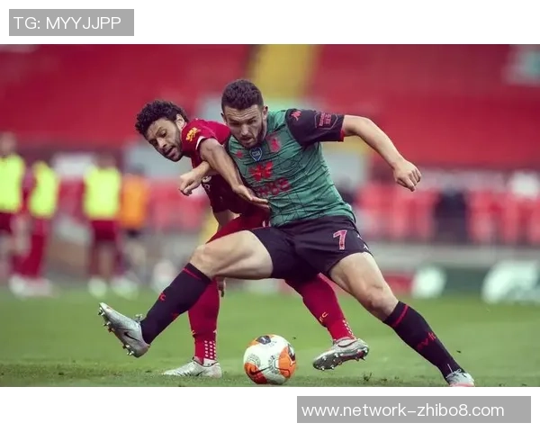 利物浦与曼城激战正酣比赛比分揭晓引发热议 利物浦与曼城激战正酣比赛比分揭晓引发热议